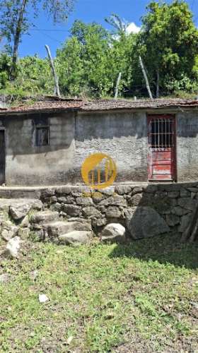 Moradia Devoluta T4 Venda em Ferreiros de Tendais,Cinfães