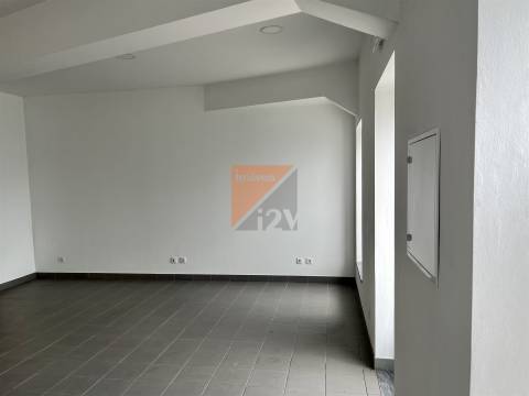 Loja  Arrendamento em Santa Eufémia e Boa Vista,Leiria