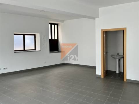 Loja  Arrendamento em Santa Eufémia e Boa Vista,Leiria
