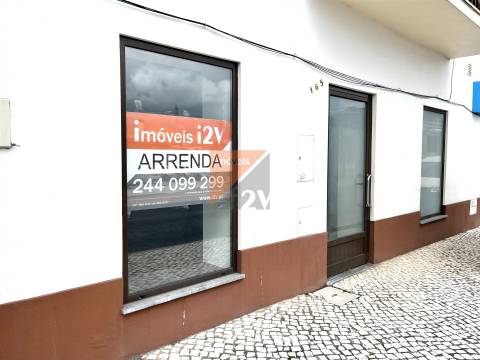 Loja  Arrendamento em Santa Eufémia e Boa Vista,Leiria