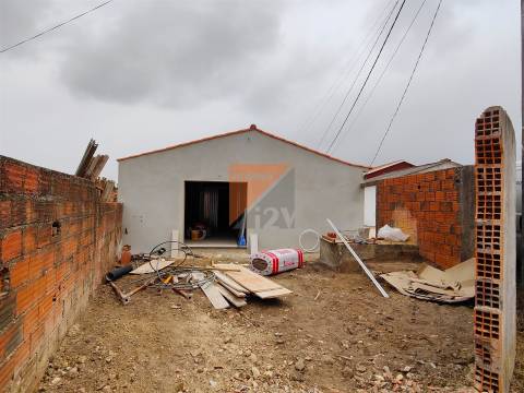 Moradia Isolada T2 Venda em Brogueira, Parceiros de Igreja e Alcorochel,Torres Novas