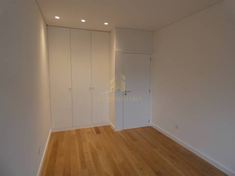 Apartamento T3 Venda em Cedofeita, Santo Ildefonso, Sé, Miragaia, São Nicolau e Vitória,Porto