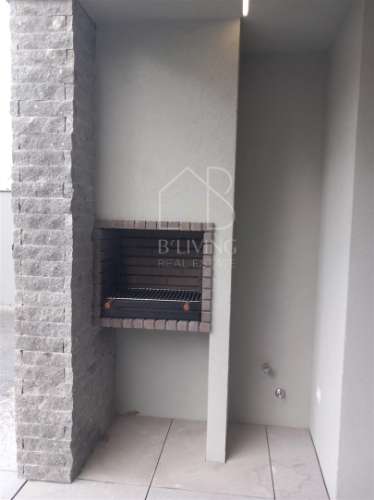 Moradia T3 NOVA com piscina em Braga