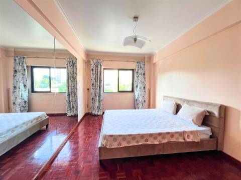 Apartamento T4 DUPLEX Venda em Odivelas,Odivelas