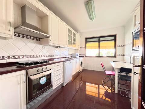 Apartamento T4 DUPLEX Venda em Odivelas,Odivelas