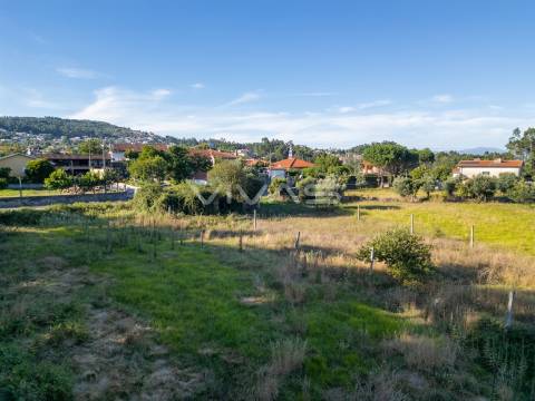 Investimento: Moradia para Restauro em Vila Verde - Vivas