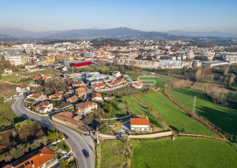 Terreno para construção em Barbudo, Vila Verde