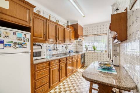 Moradia T4+2 Venda em Crespos e Pousada,Braga