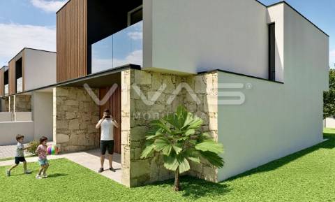 Moradia Geminada T3 Venda em Freiriz,Vila Verde
