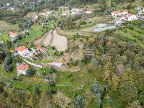 Moradia para Restaurar T0 Venda em Sande, Vilarinho, Barros e Gomide,Vila Verde