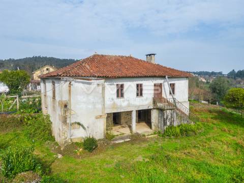 Moradia para Restaurar T0 Venda em Freiriz,Vila Verde