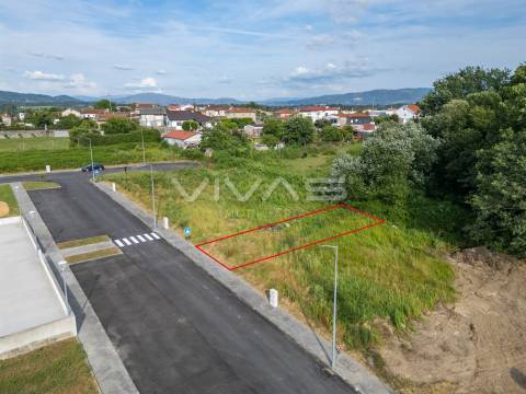 Moradia em Banda T3 Venda em Loureira,Vila Verde