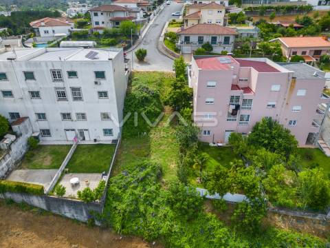 Lote de Terreno  Venda em Vila Verde e Barbudo,Vila Verde