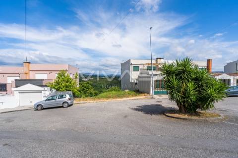 Lote de Terreno  Venda em Vila Verde e Barbudo,Vila Verde