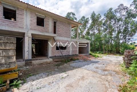Moradia Geminada T3 Venda em Vila de Prado,Vila Verde