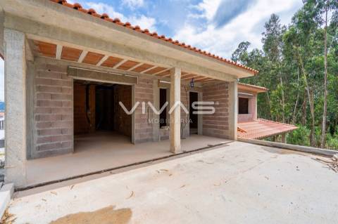 Moradia Geminada T3 Venda em Vila de Prado,Vila Verde