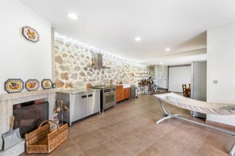 Moradia Individual T3 com Piscina em Duas Igrejas, Vila Verde