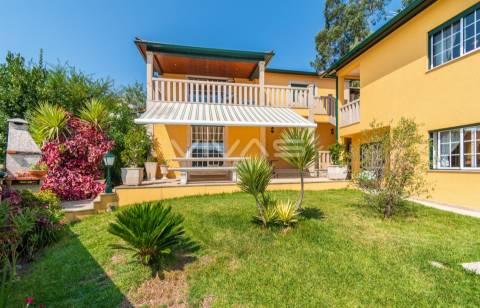 Moradia Individual T3 com Piscina em Duas Igrejas, Vila Verde