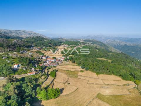 Moradia para Restaurar T0 Venda em Cibões e Brufe,Terras de Bouro