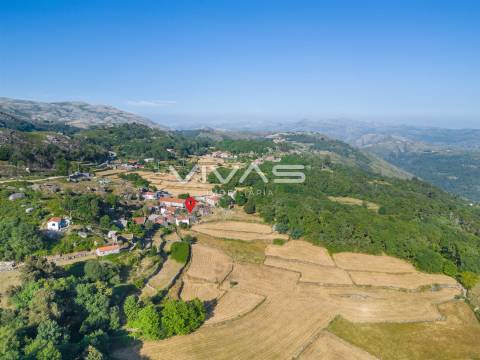Moradia para Restaurar T0 Venda em Cibões e Brufe,Terras de Bouro