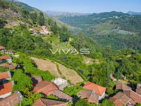 Moradia para Restaurar T0 Venda em Cibões e Brufe,Terras de Bouro