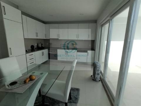 Moradia T2 Venda em Setúbal (São Julião, Nossa Senhora da Anunciada e Santa Maria da Graça),Setúbal