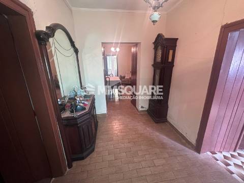 Moradia T3 com Quintal e Garagem em Estação de Ourique – Castro Verde