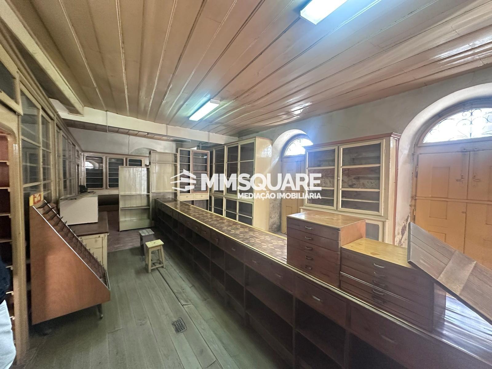 Moradia para Restaurar T5 Venda em Ourique,Ourique