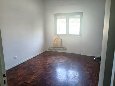 Apartamento T2 Arrendamento em Setúbal (São Julião, Nossa Senhora da Anunciada e Santa Maria da Graça),Setúbal
