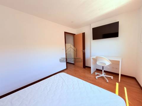 Apartamento T2 Arrendamento em Odivelas,Odivelas