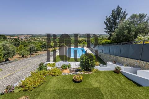 Moradia T5 Venda em Alcanhões,Santarém