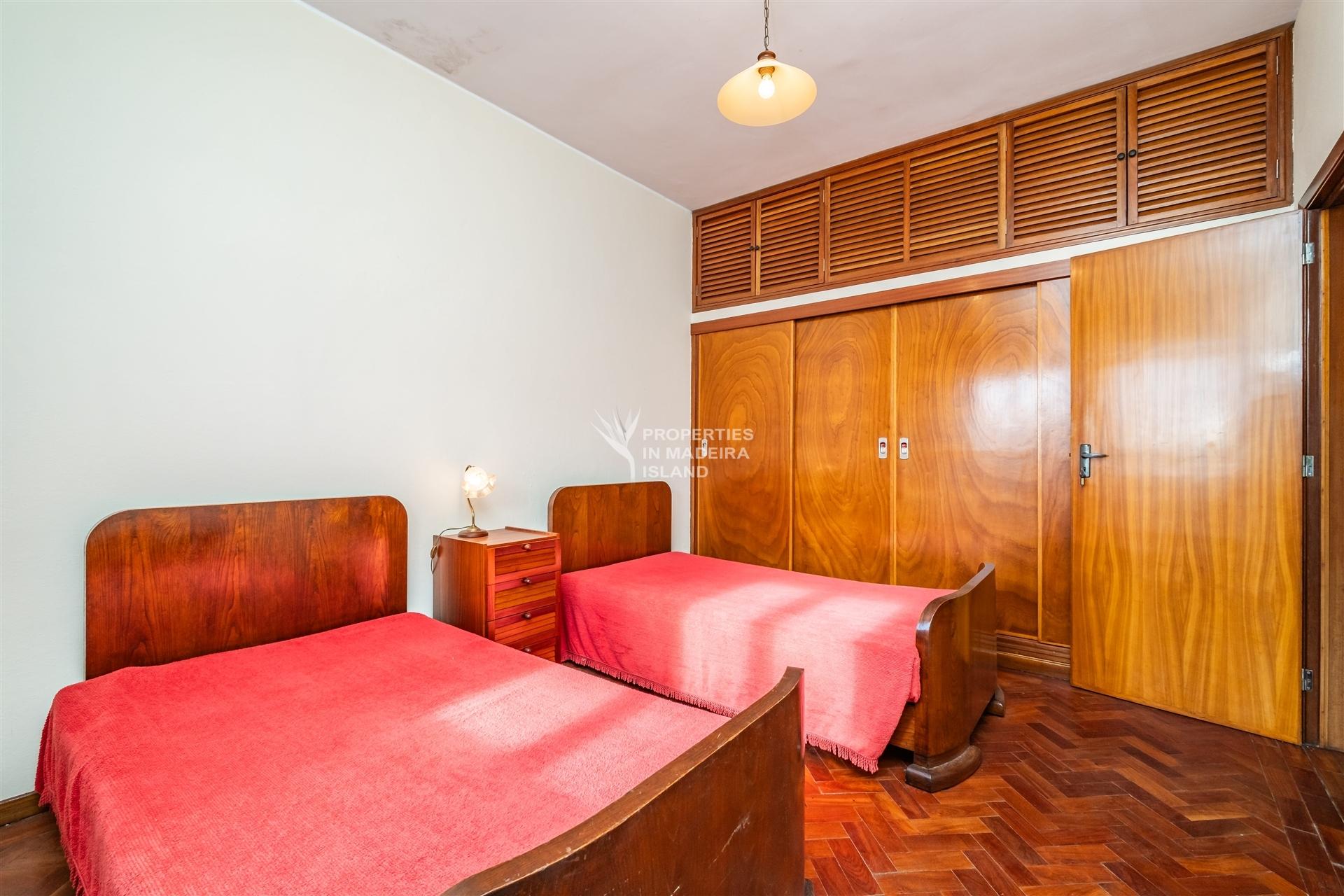 Moradia T4 | Estilo Tradicional Madeirense | Isolada | Achada | São Pedro | Funchal |
