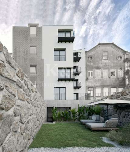 Apartamento T2 Duplex no centro do Porto.