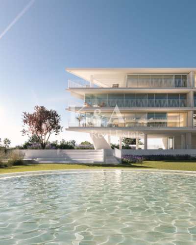 Apartamento T4 em novo condomínio privado em Vilamoura