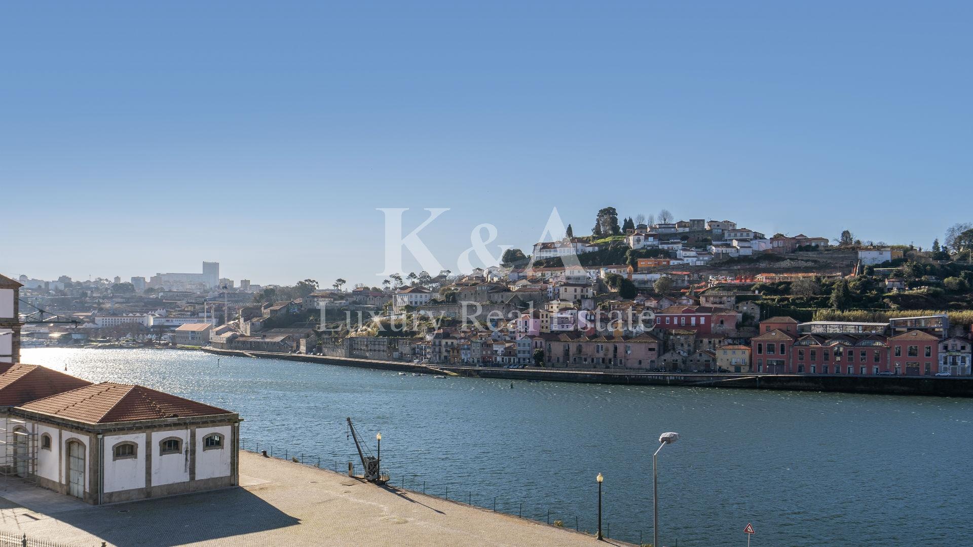 Prédio reabilitado no centro do Porto
