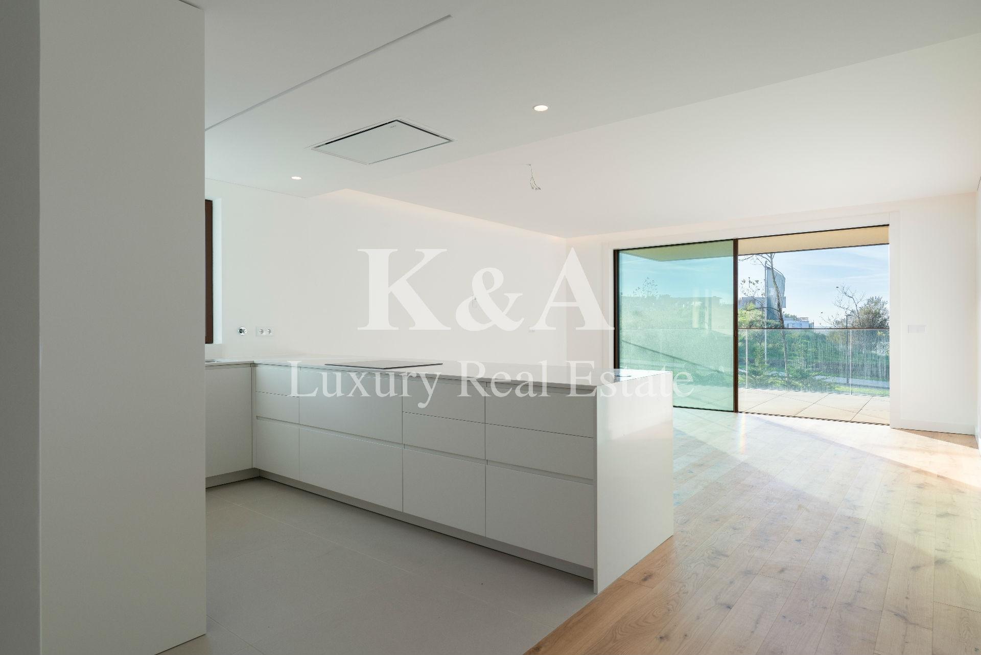 Apartamento T2 com vistas de rio e mar
