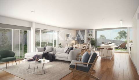 Apartamento T3 na Foz com varanda