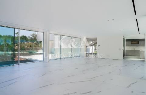 Moradia V6 contemporânea com vistas panorâmicas no Triangulo Dourado, Algarve