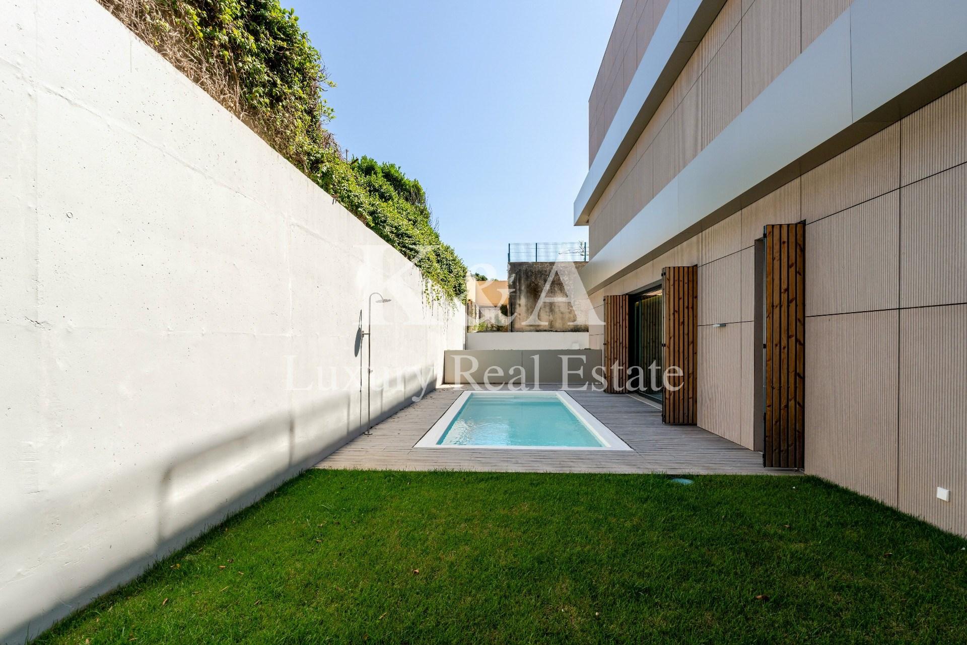 Apartamento duplex com piscina na Foz