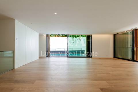 Apartamento duplex com piscina na Foz