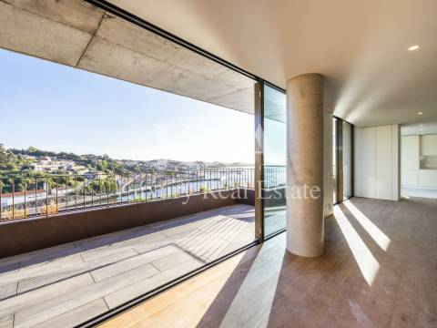 Apartamento com magníficas vistas sobre o Rio Douro