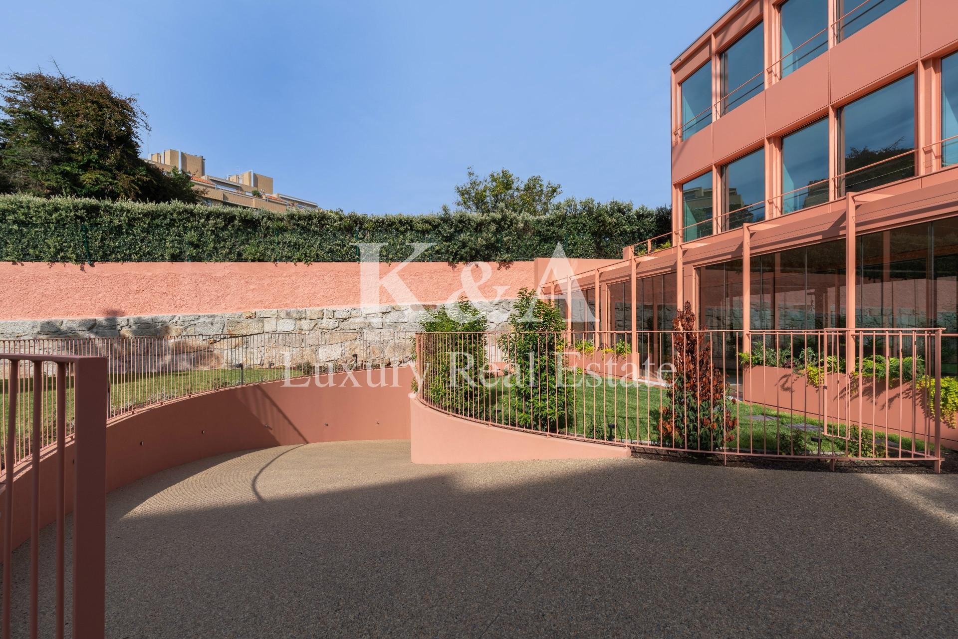 Apartamento T4+1 com terraço na Foz