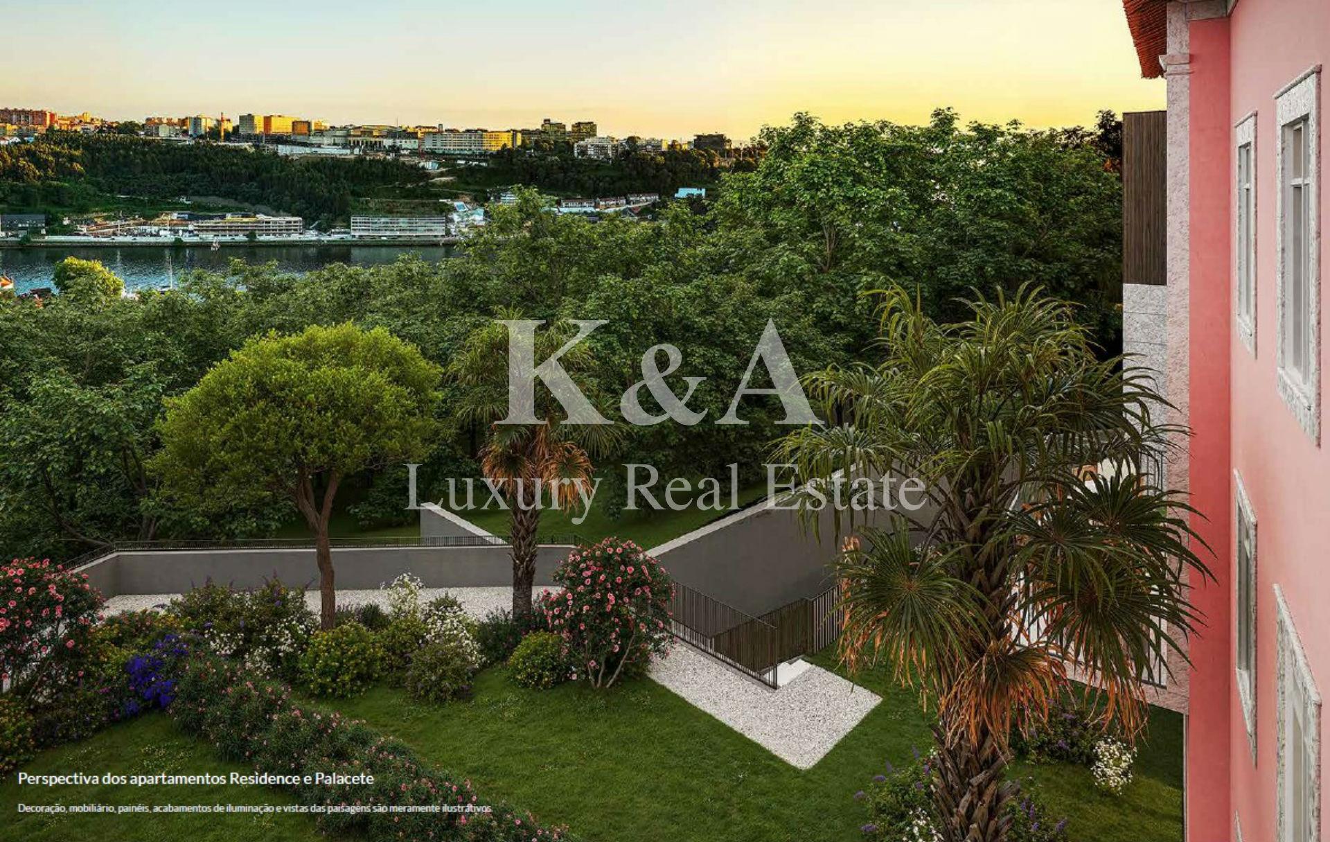 Apartamento T0+1 com 128 m² de jardim privado