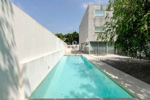 Moradia na Foz, com jardim e piscina