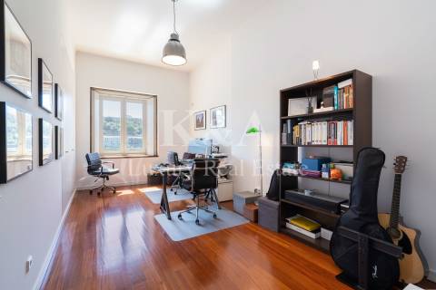 Apartamento com vista privilegiada sobre o rio Douro