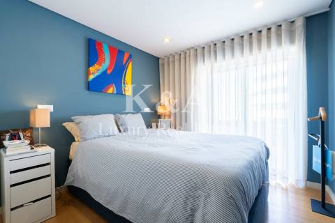 Apartamento T4 Duplex na Foz.