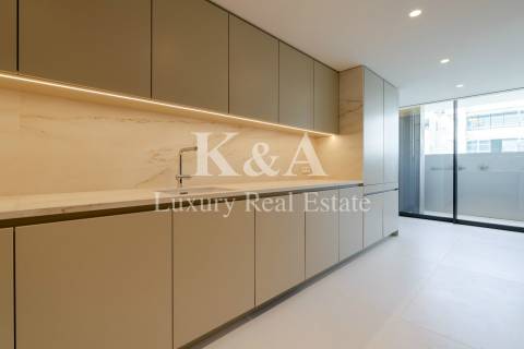 Penthouse T4+1 na Foz com piscina e Vista Mar