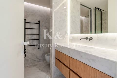 Penthouse T4+1 na Foz com piscina e Vista Mar