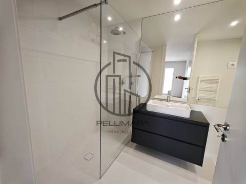 Apartamento T3 com garagem