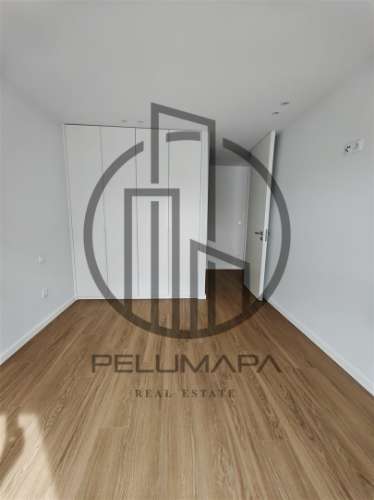 Apartamento T3 com garagem